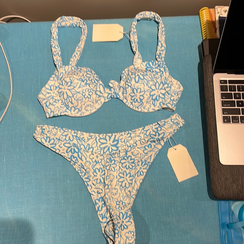 Brand new aurelle bathing suit